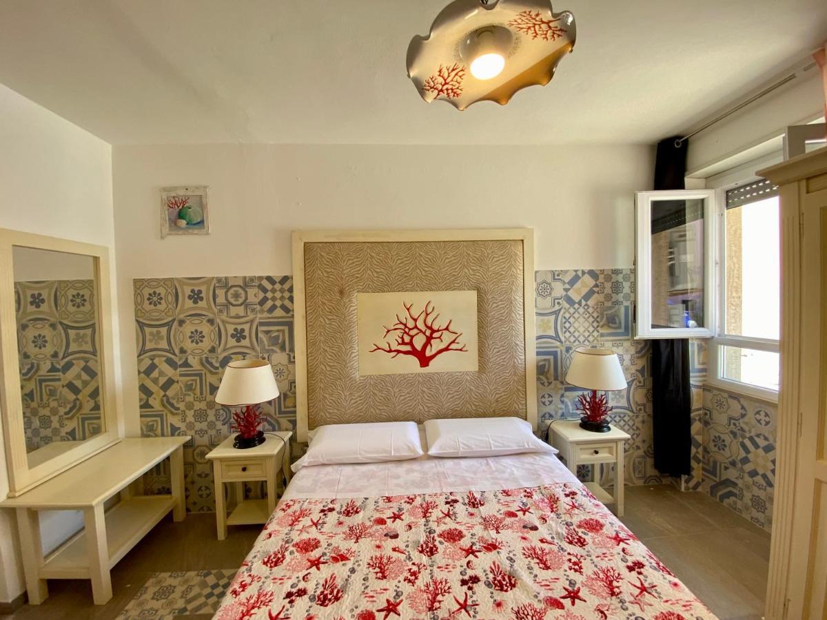Casetta Al Mare Isola Rossa Room photo
